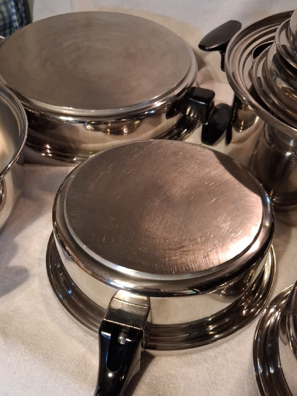 Towncraft Chef Ware T 3O4 MULTI- core Stainless Steel Cookware SET - Picture 10 of 14